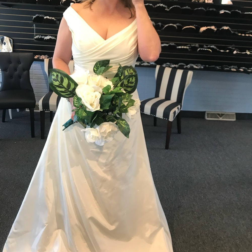 🕊 AUGUSTA JONES Wedding Dress 🕊